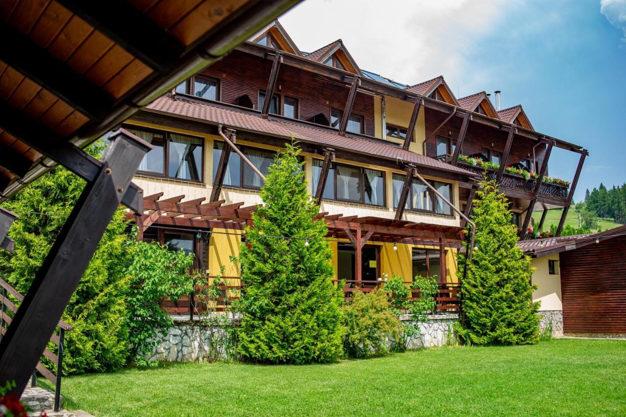 Pensiunea La Bella Vista Poiana Negrii Exteriér fotografie