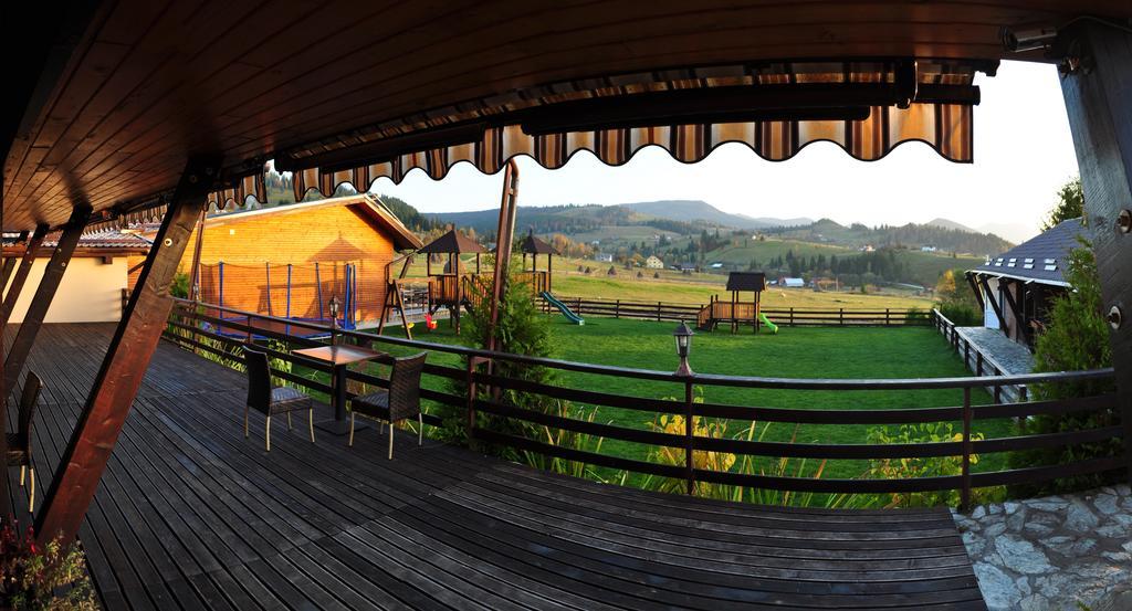 Pensiunea La Bella Vista Poiana Negrii Exteriér fotografie